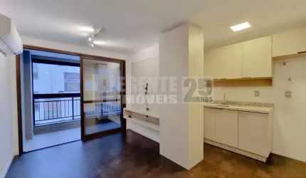 Apartamento de 2 quartos com suíte semi mobiliado no Itacorubi