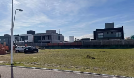 Terreno à venda no bairro São João do Rio Vermelho em Florianópolis