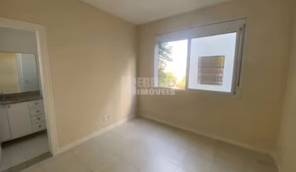 Excelente apartamento de 3 dormitórios no bairro Coqueiros!