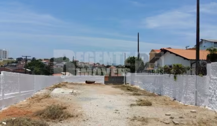 Terreno à venda no bairro Jardim Atlântico em Florianópolis