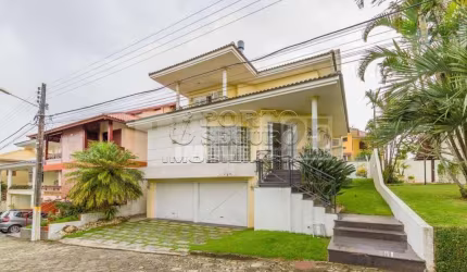 Casa à venda no bairro Coqueiros em Florianópolis