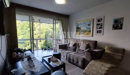 Apartamento á venda no bairro Agronômica em Florianópolis