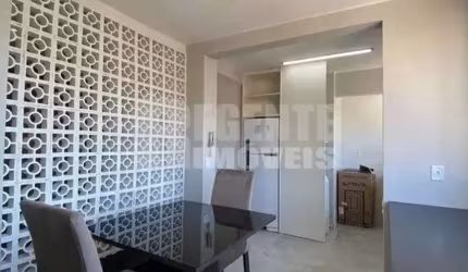 Apartamento à venda no bairro Pantanal em Florianópolis