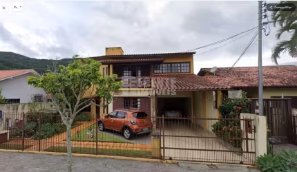 Casa com 6 quartos a venda no Parque São Jorge  - Florianópolis