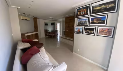Excelente apartamento com 3 dormitórios semi mobiliado no bairro Agrônomica!