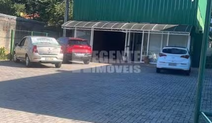 Barracão / Galpão / Depósito para alugar na Dr. Antonio Luiz Moura Gonzaga, 4559, Rio Tavares, Florianópolis por R$ 19.800
