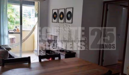 Apartamento à venda no bairro Trindade em Florianópolis.