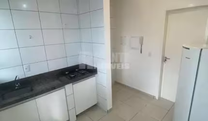 Excelente apartamento de 1 dormitório no bairro Carvoeira, muito perto da UFSC!