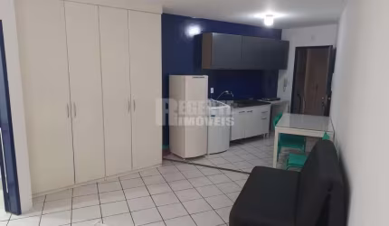 Kitnet mobiliada para alugar no bairro Trindade, ao lado da UFSC!