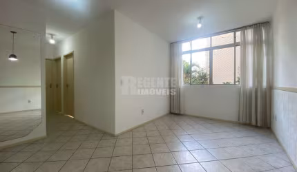Ótimo apartamento de 3 dormitórios no bairro Agrônomica!