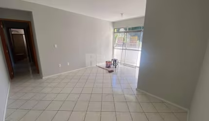 Ótimo apartamento de 2 dormitórios no bairro Trindade!