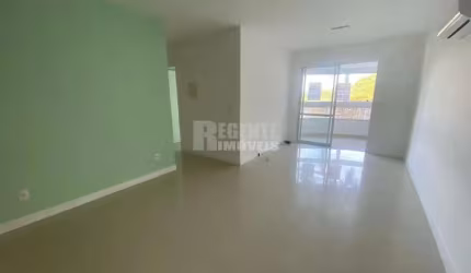 Excelente apartamento de 3 dormitórios no bairro Pantanal!