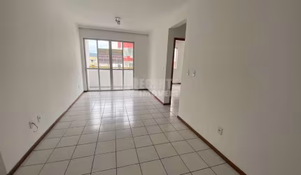 Ótimo apartamento de 2 dormitórios no bairro Carvoeira, perto da UFSC!