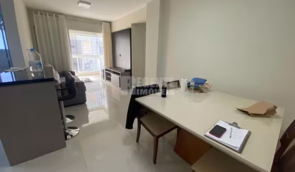 Excelente apartamento de 2 dormitórios no bairro Córrego Grande!