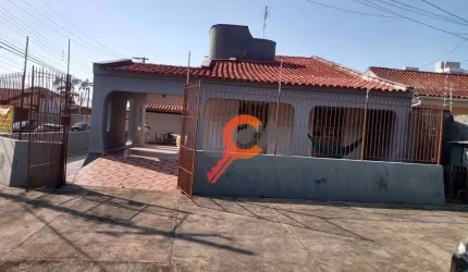 Casa com 3 dormitórios à venda, 148 m² por R$ 850.000,00 - Indaiá - Caraguatatuba/SP
