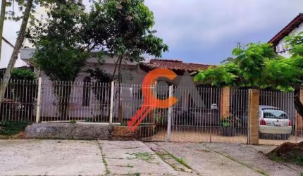 Casa com 3 dormitórios à venda, 300 m² por R$ 690.000,00 - Indaiá - Caraguatatuba/SP