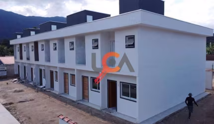 Sobrado com 2 dormitórios à venda, 80 m² por R$ 369.000,00 - Massaguaçu - Caraguatatuba/SP