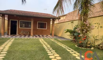 Casa com 3 dormitórios à venda, 108 m² por R$ 690.000,00 - Martim de Sá - Caraguatatuba/SP