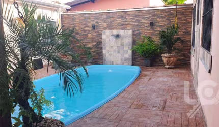Casa com 3 dormitórios à venda, 196 m² por R$ 820.000,00 - Praia das Palmeiras - Caraguatatuba/SP