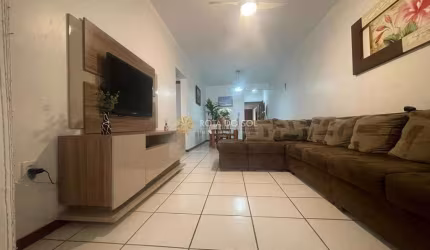 Osvaldo Campos apartamento quadra mar 3 quartos na Meia Praia