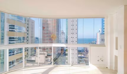 Província dI Vicenza apartamento com 4 suítes e 3 vagas na Meia Praia