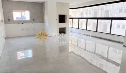 Celisa apartamento 3 suítes e 2 vagas na Meia Praia
