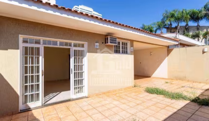 Casa com 3 dormitórios para alugar, 150 m² por R$ 7.105,00/mês - Jardim São Luiz - Ribeirão Preto/SP