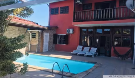 SOBRADO COM 2 SUÍTES E VARANDA GOURMET NO ITAGUÁ.