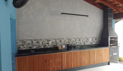 CASA TÉRREA COM 3 DORMITÓRIOS NO TAQUARAL.