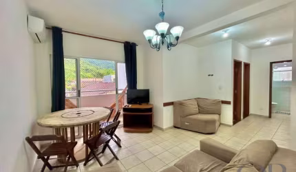 APARTAMENTO MOBILIADO COM 3 DORMITÓRIOS NO CENTRO.