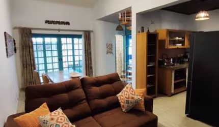 SOBRADO COM 2 SUÍTES NO ITAGUÁ.