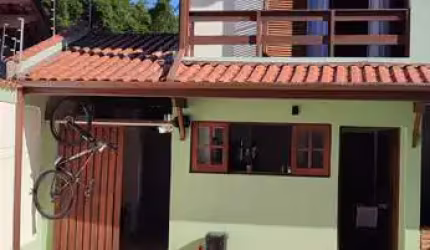 SOBRADO DE ALTO PADRÃO COM 4 DORMITÓRIOS NO PARQUE VIVAMAR.