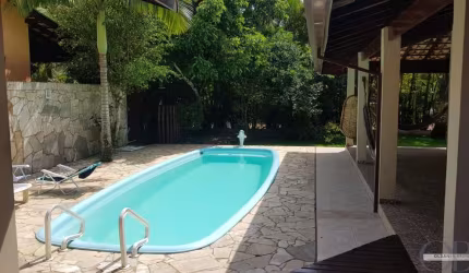 SOBRADO DE ALTO PADRÃO DENTRO DE CONDOMINIO EM ITAMAMBUCA.
