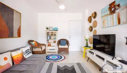 APARTAMENTO MOBILIADO COM 2 DORMITÓRIOS NO PEREQUE-AÇÚ