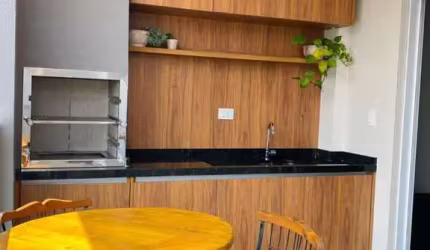 APARTAMENTO COM 2 DORMITÓRIOS NO CENTRO.