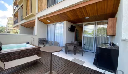 APARTAMENTO HOUSE DE ALTO PADRÃO COM 2 DORMITÓRIOS FRENTE MAR.