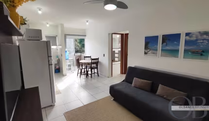 APARTAMENTO MOBILIADO COM 2 DORMITÓRIOS NO CENTRO.