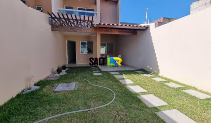 Casa com 4 dormitórios à venda, 131 m² por R$ 530.000,00 - Maraponga - Fortaleza
