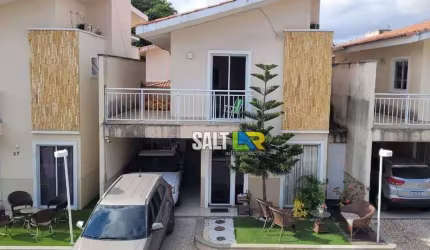 Casa com 3 dormitórios à venda, 111 m² por R$ 750.000,00 - Maraponga - Fortaleza/CE