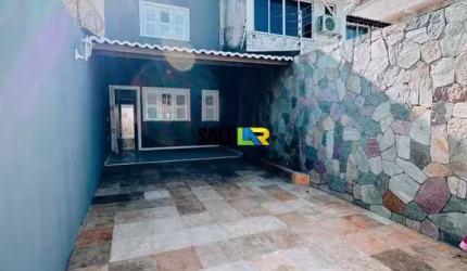 Casa com 2 dormitórios à venda por R$ 309.000 - Parque Dois Irmãos - Fortaleza/C