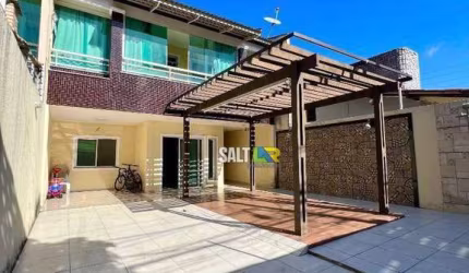 Casa com 4 dormitórios à venda, 160 m² por R$ 650.000,00 - Cidade dos Funcionários - Fortaleza/CE