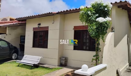 Casa com 3 dormitórios à venda, 70 m² por R$ 399.000 - Passaré - Fortaleza/CE