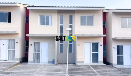 Casa com 2 dormitórios à venda, 70 m² por R$ 229.000,00 - Messejana - Fortaleza/