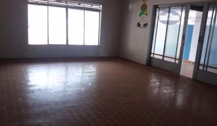 Casa com 6 dormitórios à venda, 400 m² por R$ 1.000.000,00 - Vila São Paulo - Araçatuba/SP