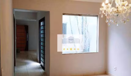 Casa em Avenida Principal