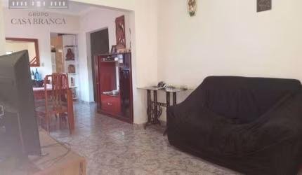Casa com 3 dormitórios à venda, 188 m² por R$ 300.000,00 - Umuarama - Araçatuba/SP