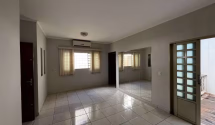 Casa com 3 dormitórios à venda, 127 m² por R$ 320.000,00 - Amizade - Araçatuba/SP