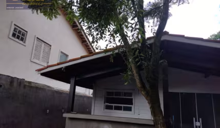 Terreno com Casa Velha em Granja Viana  -  Cotia