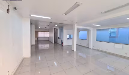 Prédio comercial em Jaguaré - São Paulo, SP