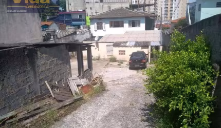 Terreno com casa velha em Jaguaré  -  São Paulo